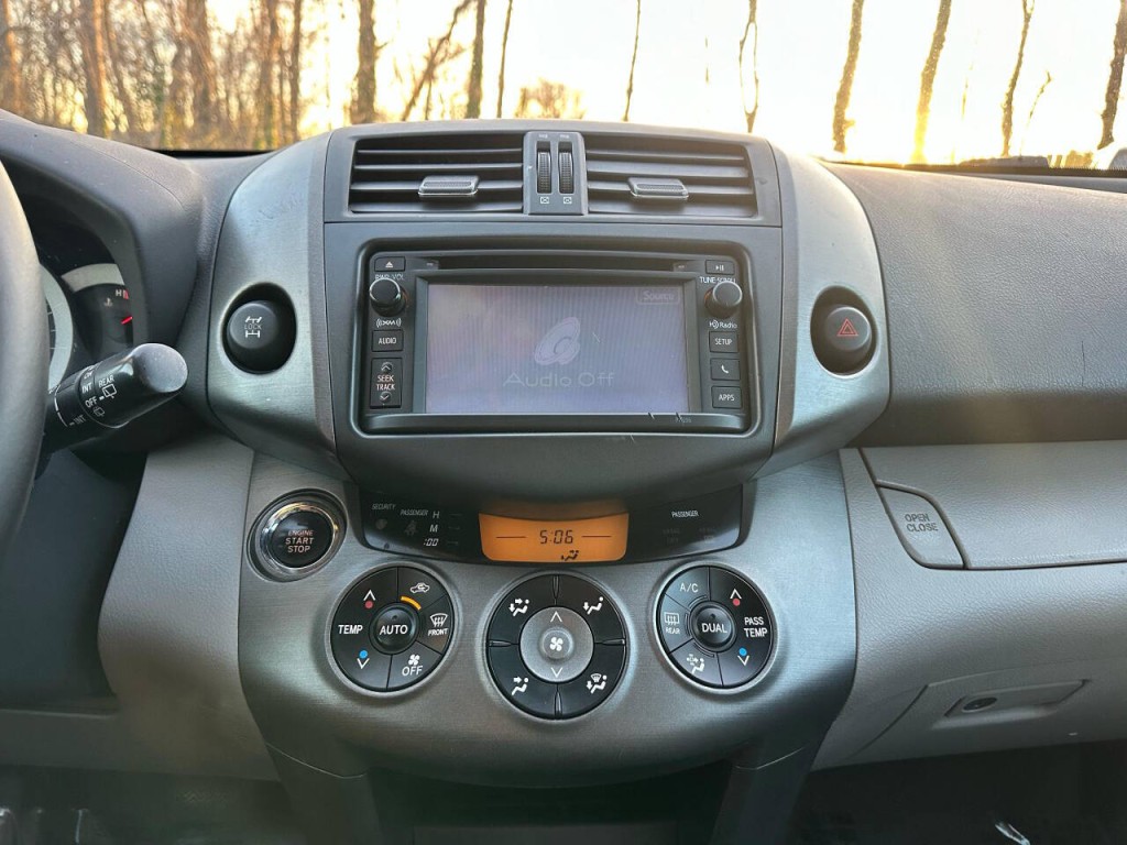 2012 Toyota Rav4 Image 16
