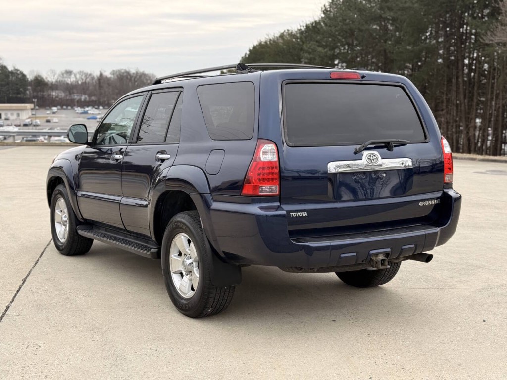 2007 Toyota 4Runner Image 3