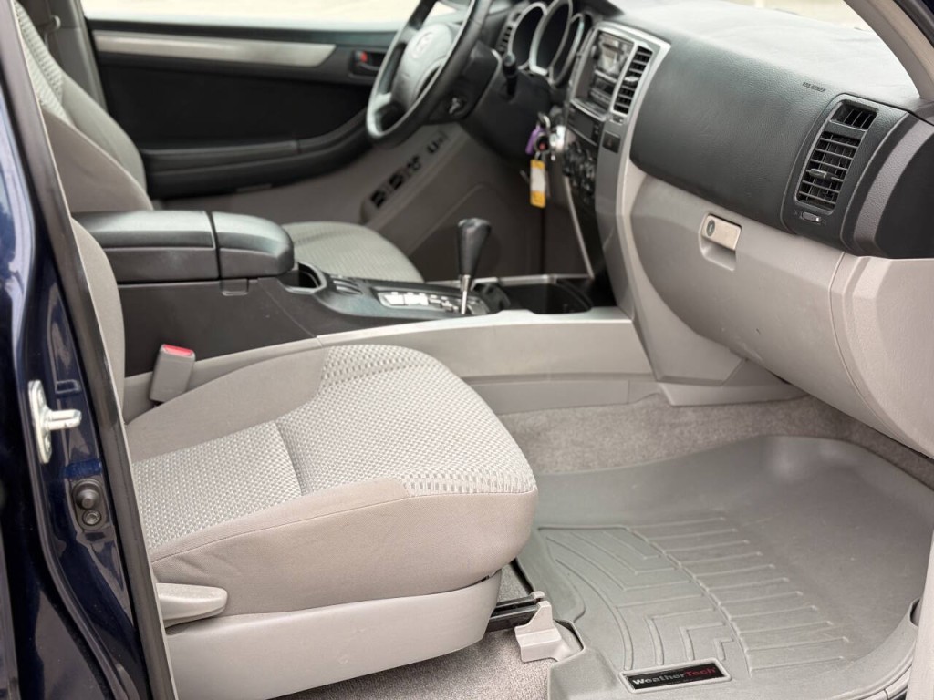2007 Toyota 4Runner Image 12
