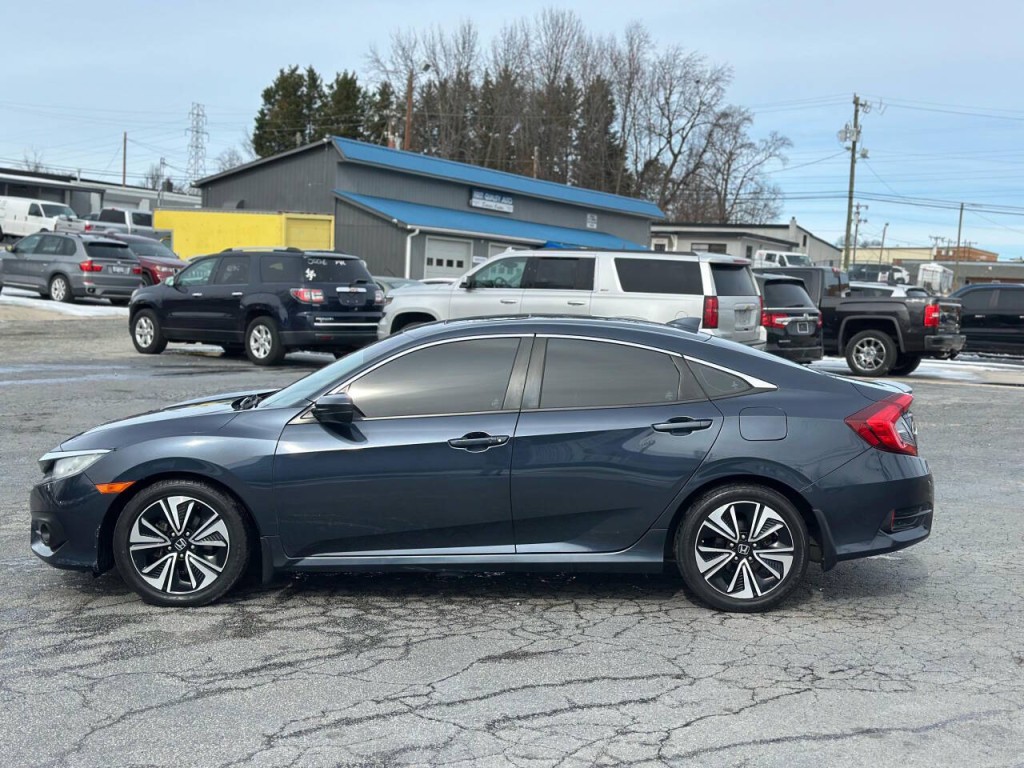 2018 Honda Civic Image 2