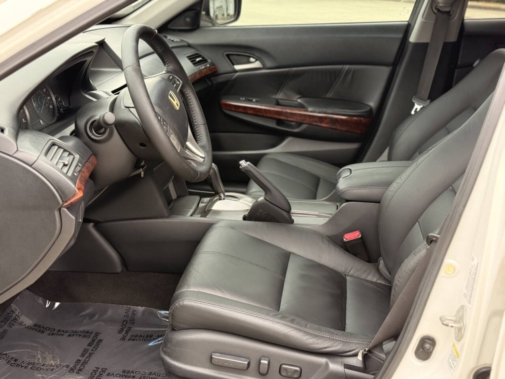 2011 Honda Crosstour Image 8