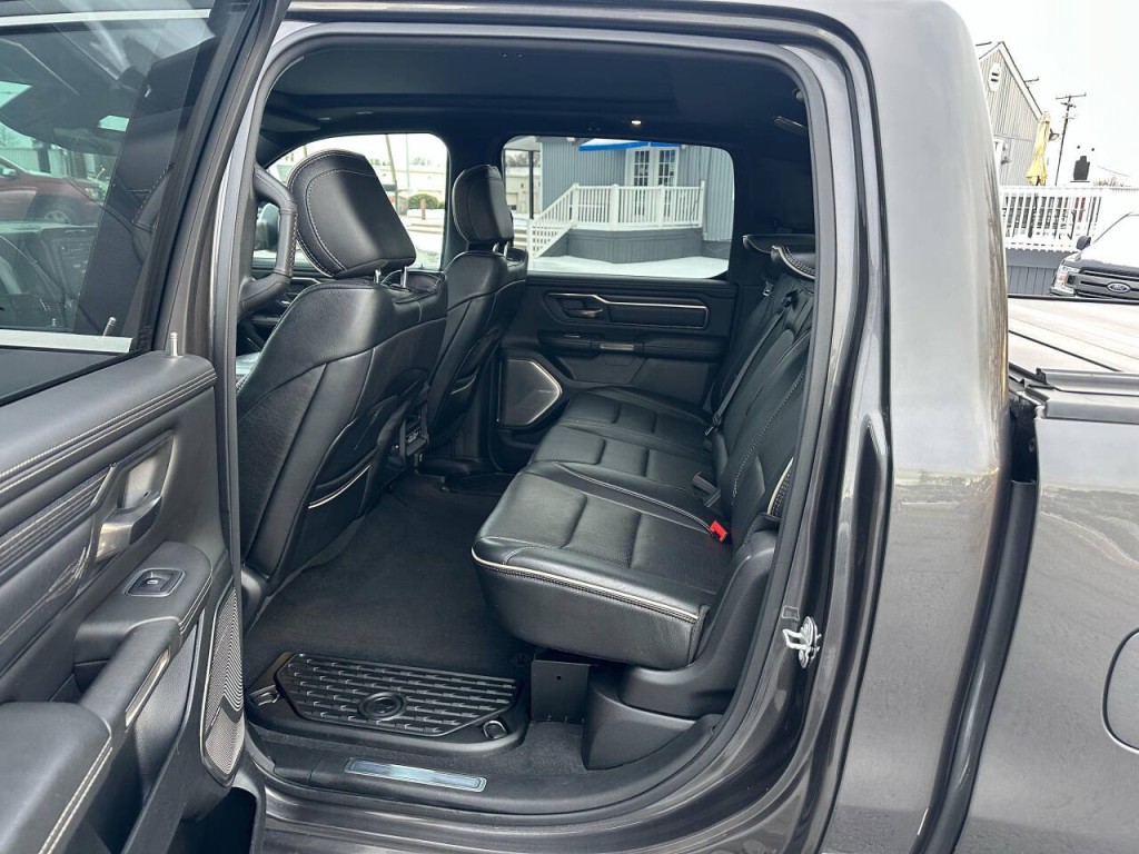 2019 RAM 1500 Image 9