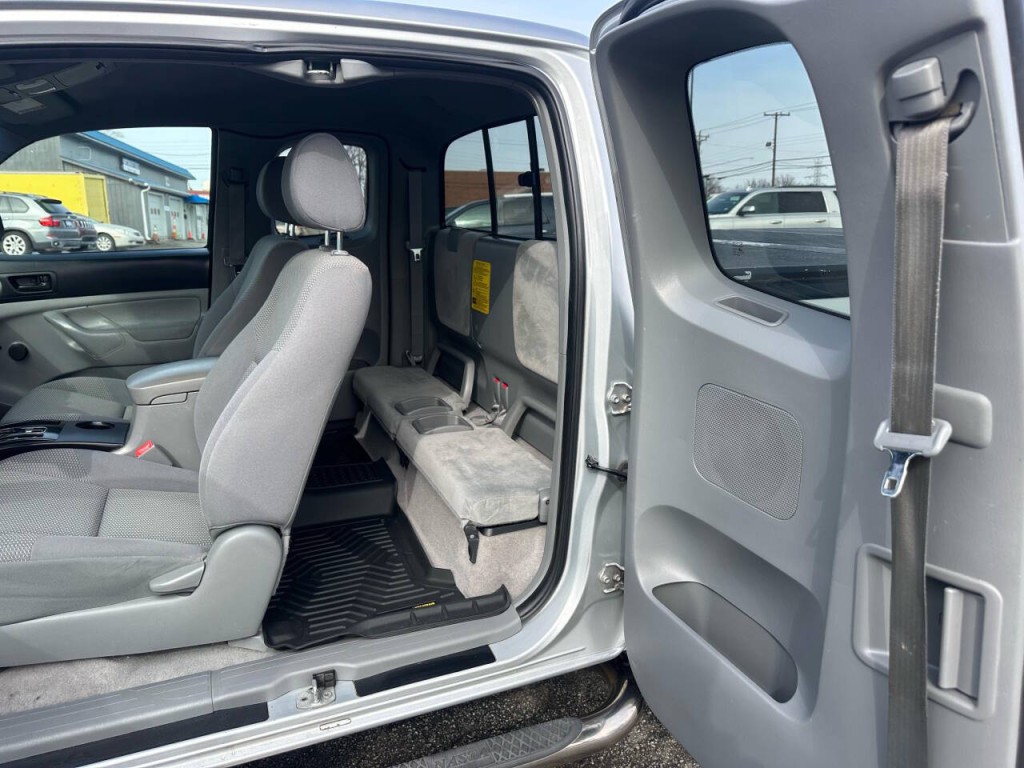 2007 Toyota Tacoma Image 10