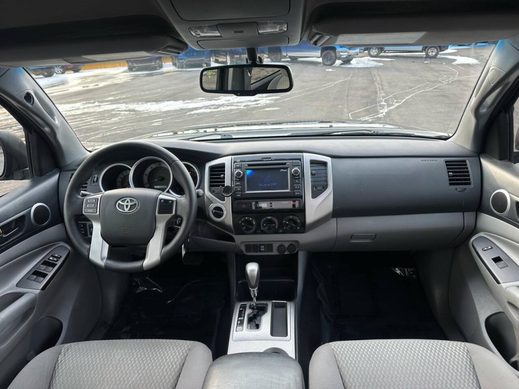 2013 Toyota Tacoma Image 11