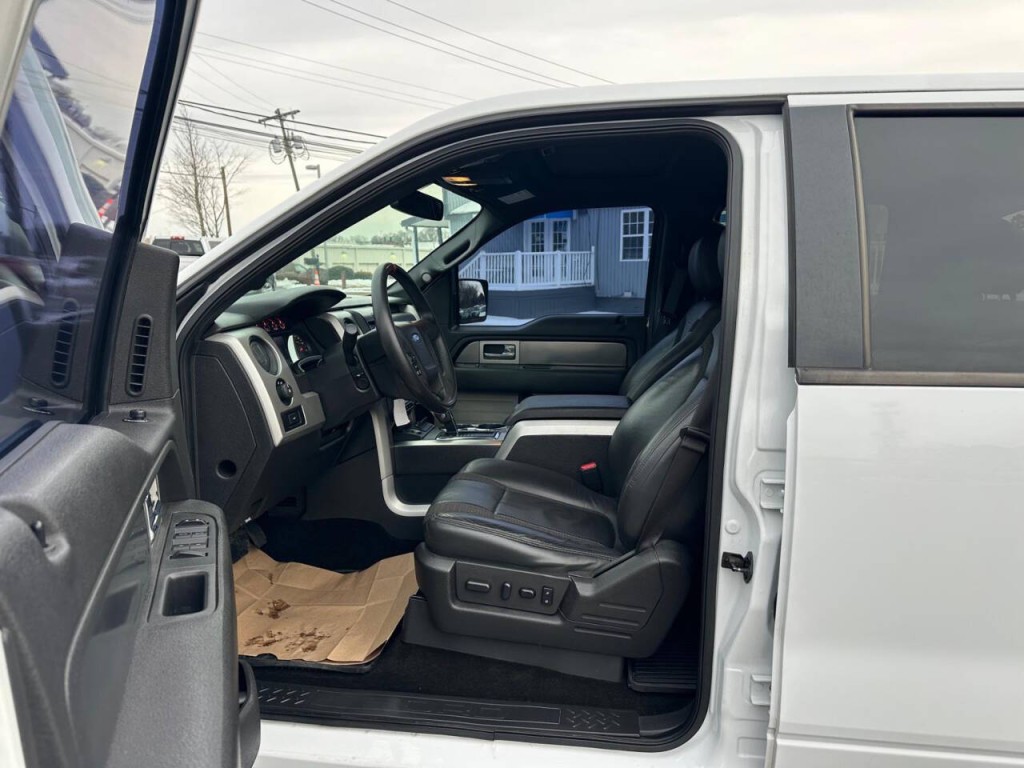 2014 Ford F-150 Image 9