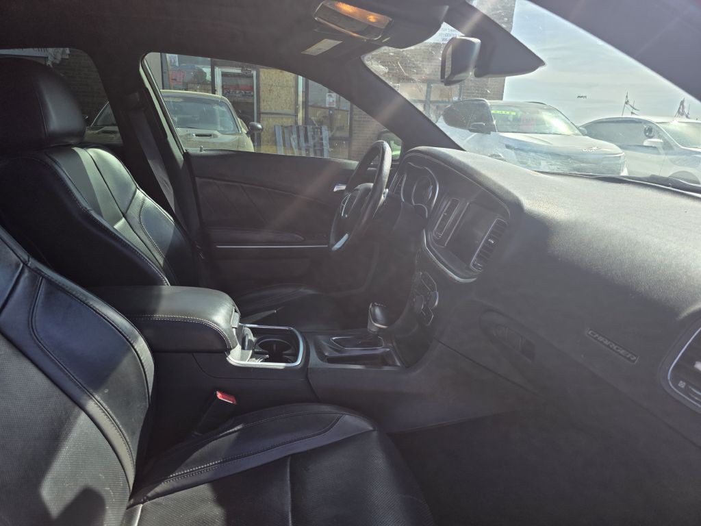 2015 Dodge Charger Image 10