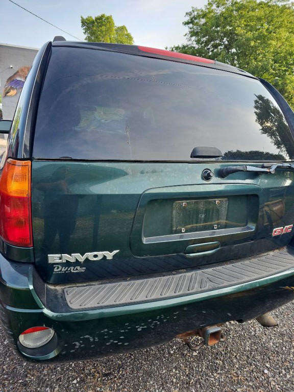 2003 GMC Envoy Image 4