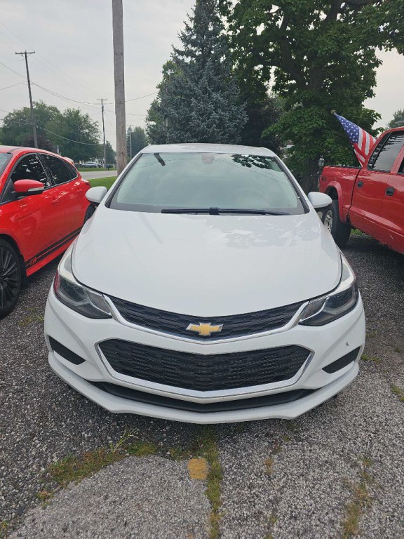 2017 Chevrolet Cruze Image 4