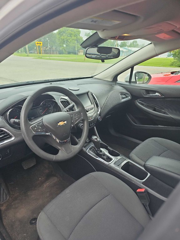 2017 Chevrolet Cruze Image 5