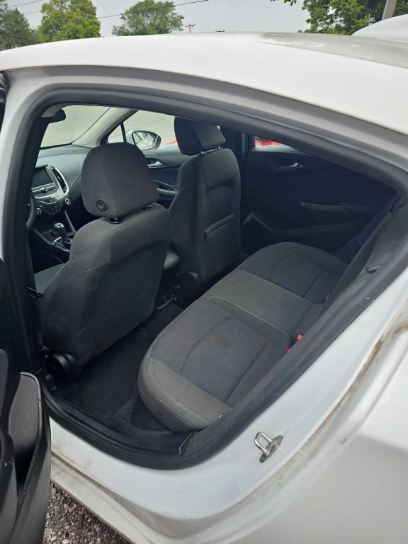 2017 Chevrolet Cruze Image 6