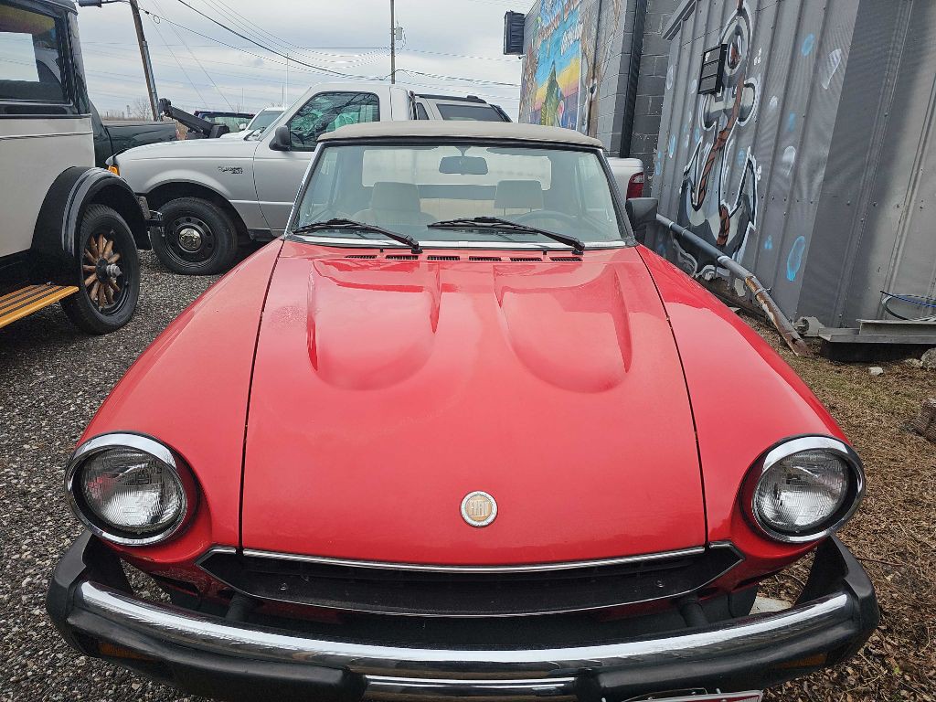 1982 FIAT 124 Spider Image 3