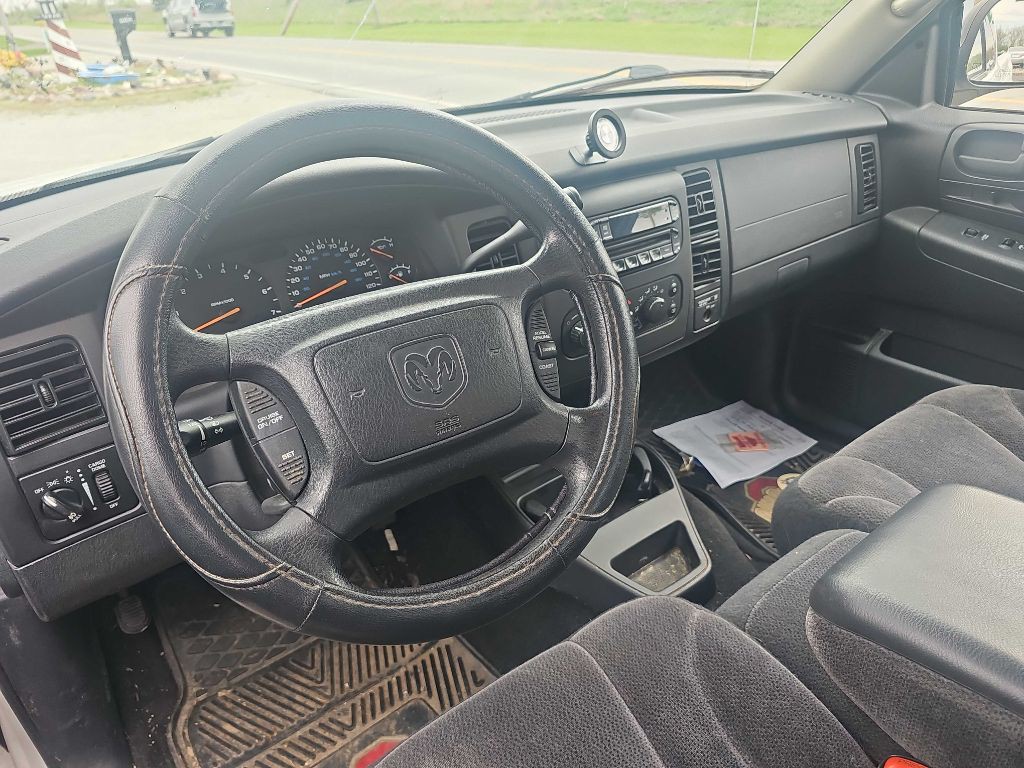 2002 Dodge Dakota Image 4