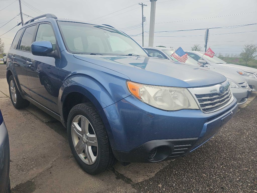 2010 Subaru Forester Image 2