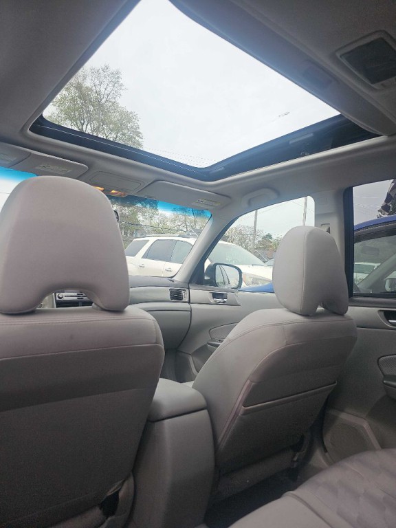 2010 Subaru Forester Image 7