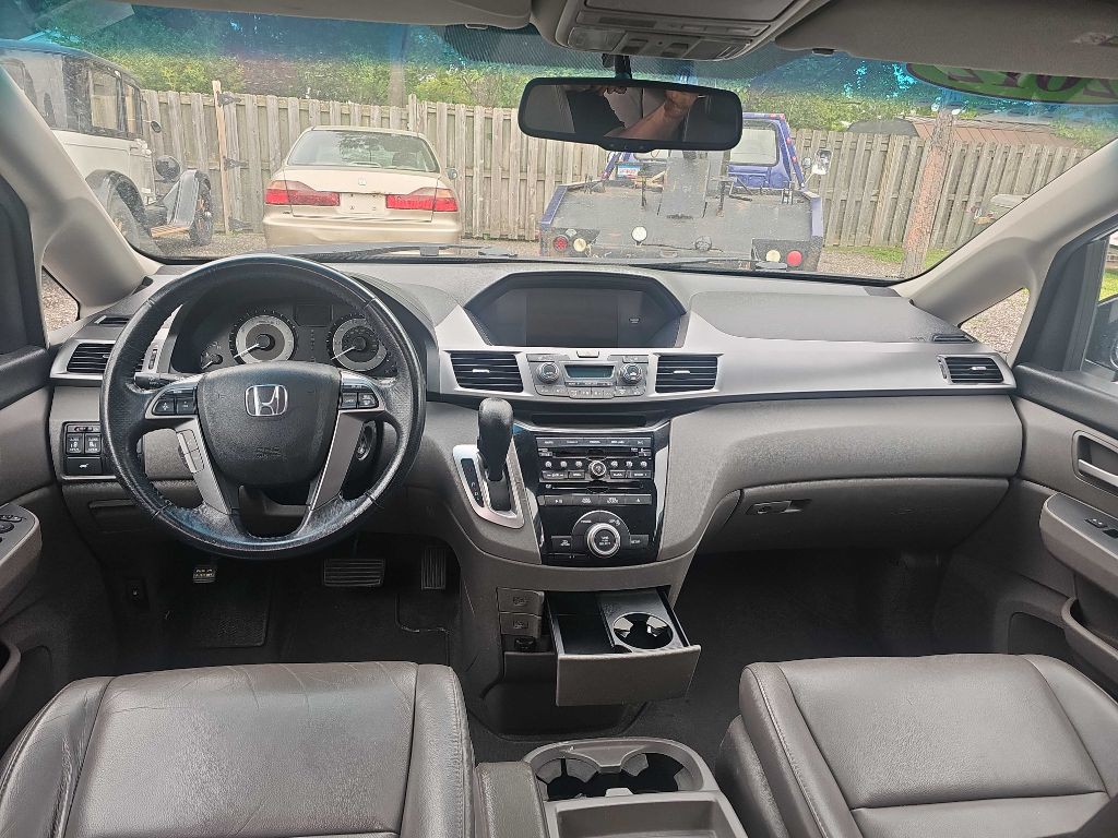 2012 Honda Odyssey Image 5