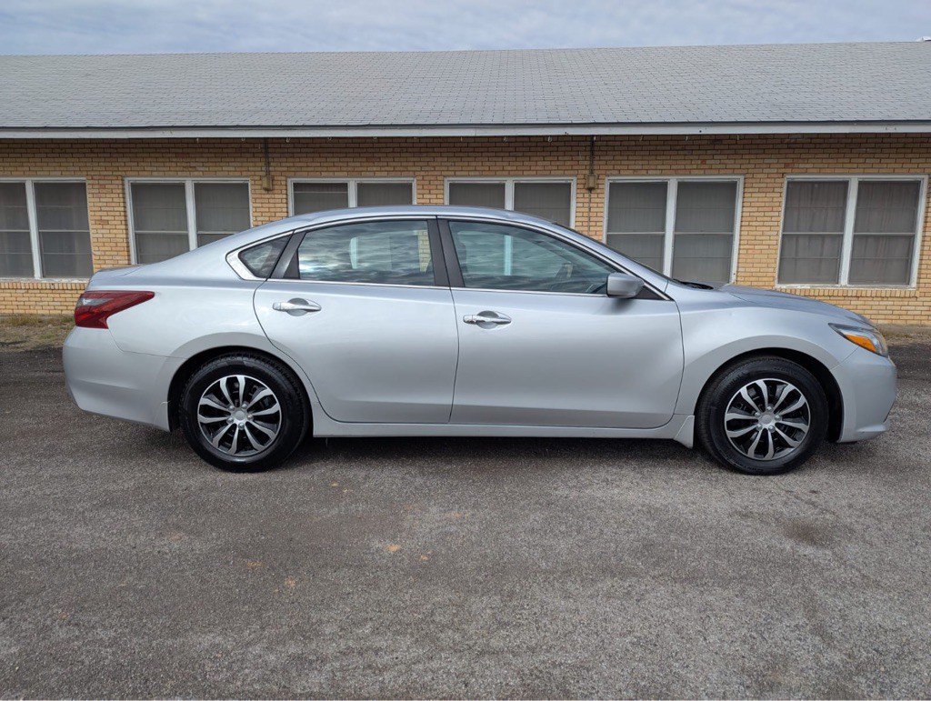 2018 Nissan Altima Image 6