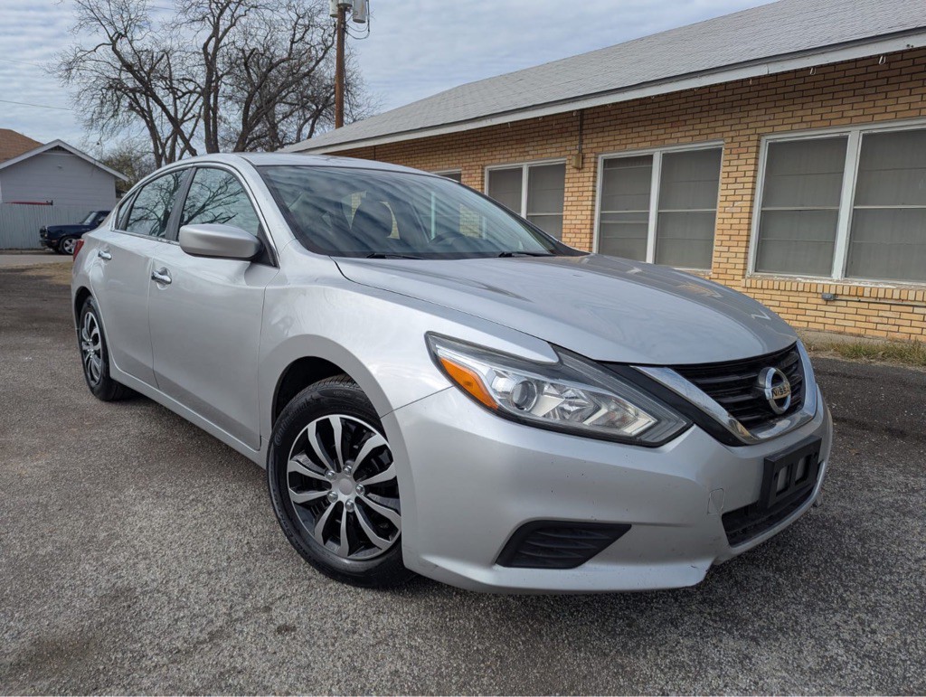 2018 Nissan Altima Image 7