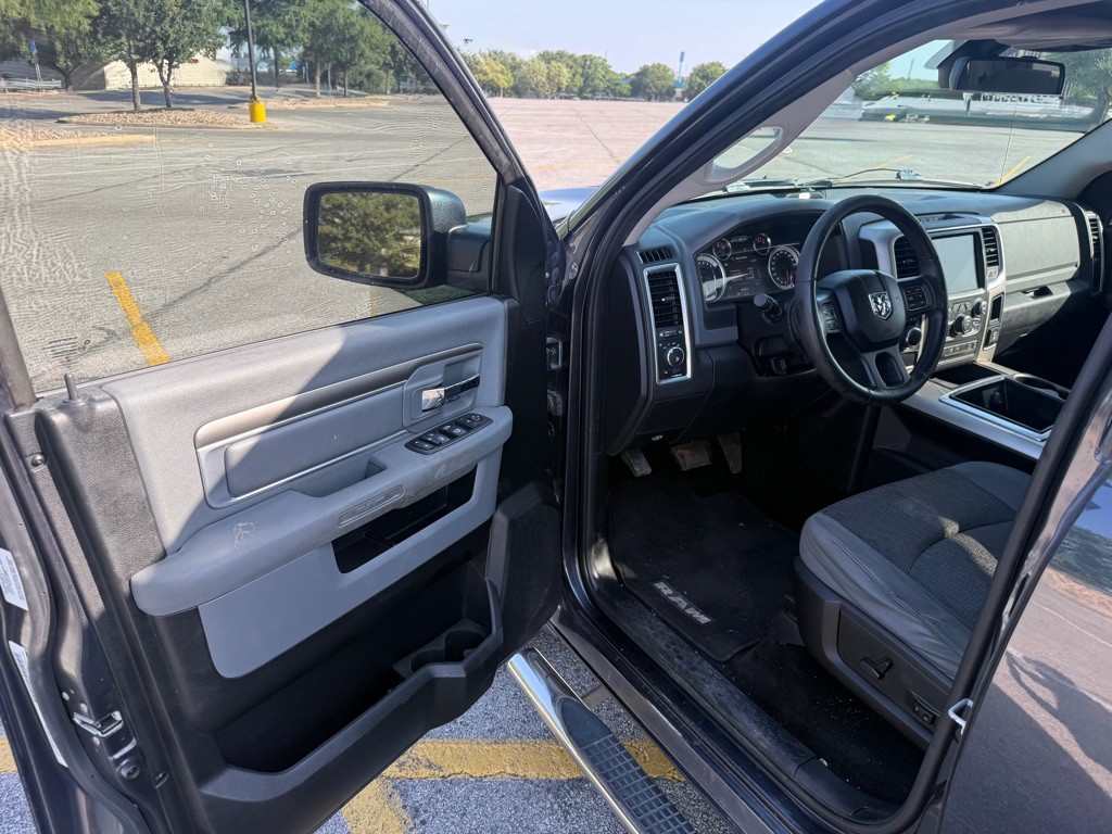 2014 RAM 1500 Image 10