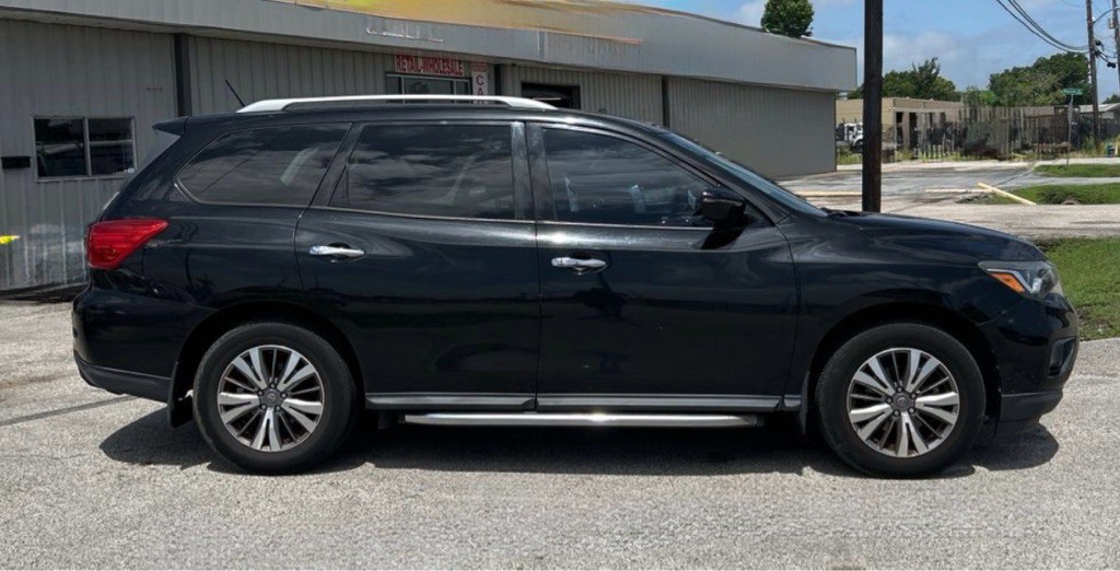 2018 Nissan Pathfinder Image 5