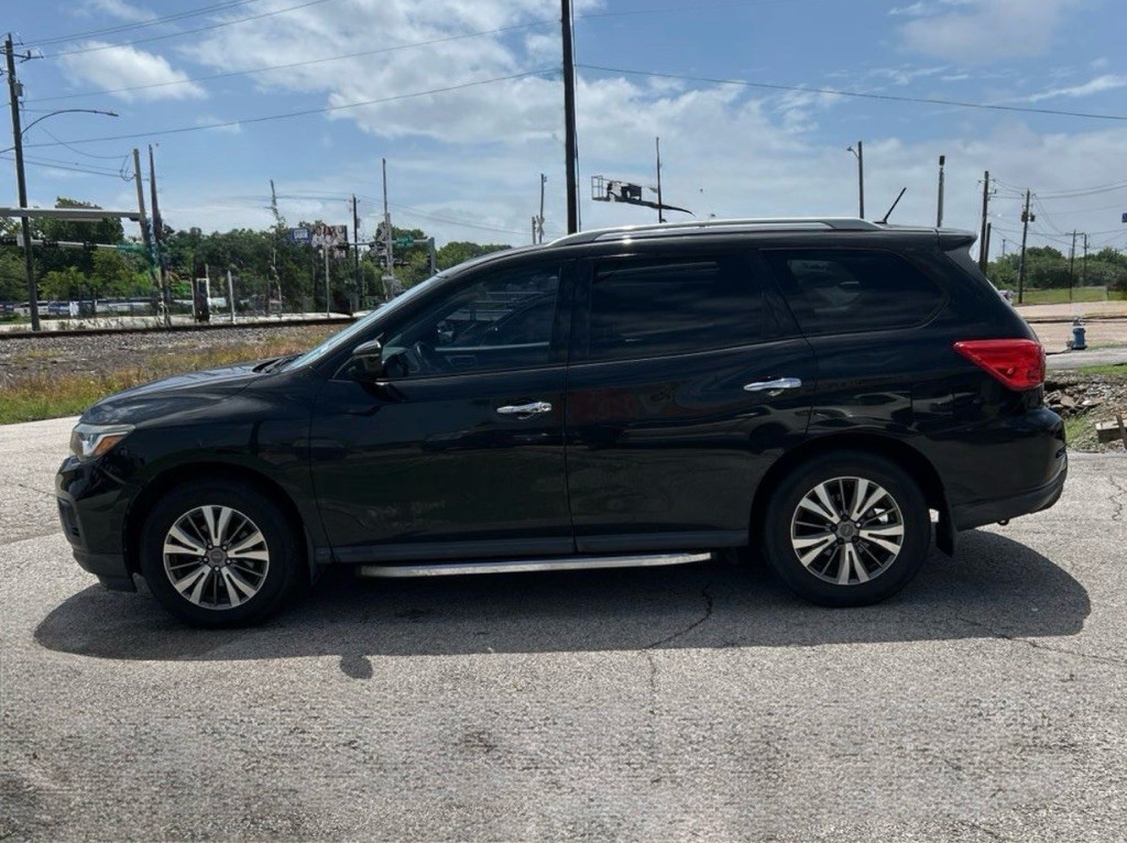 2018 Nissan Pathfinder Image 11