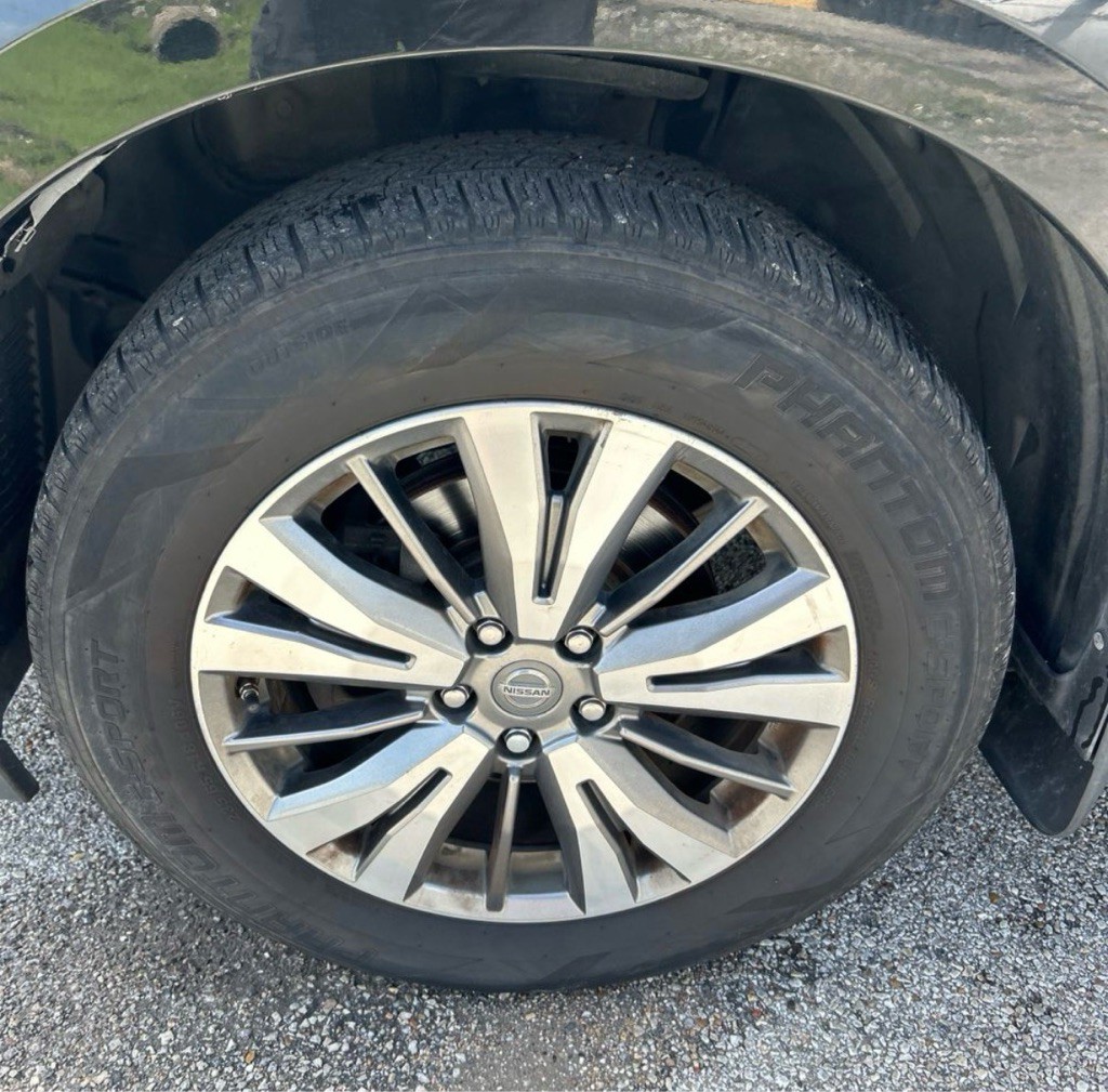 2018 Nissan Pathfinder Image 14