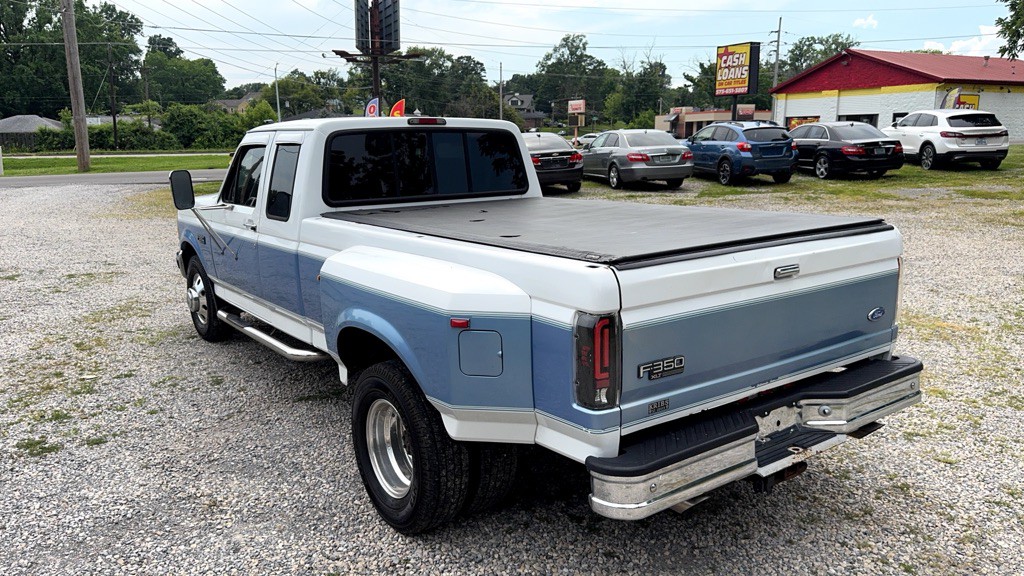 1997 Ford F-350 Image 4