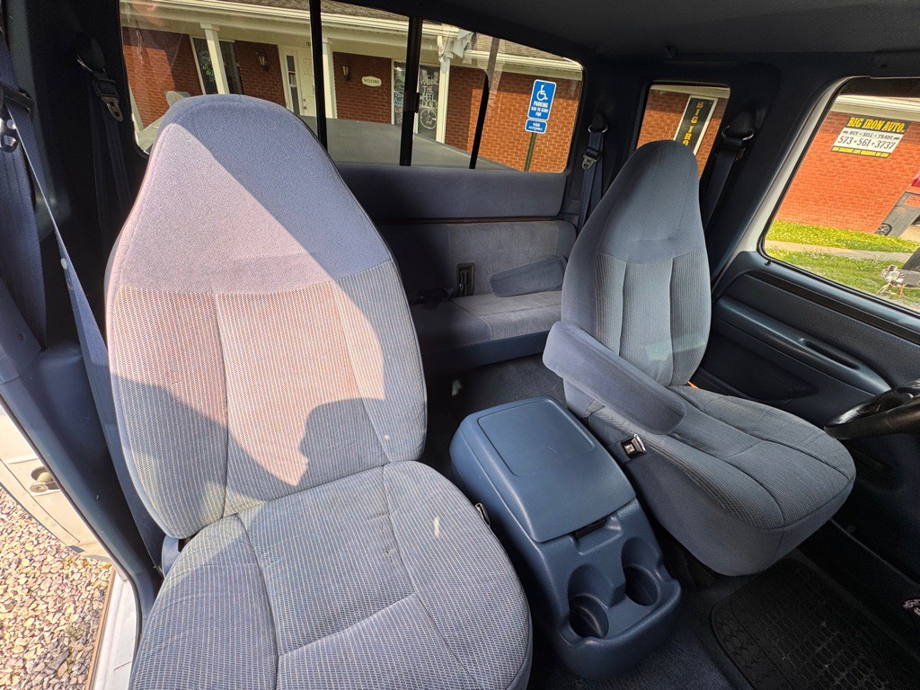 1997 Ford F-350 Image 10