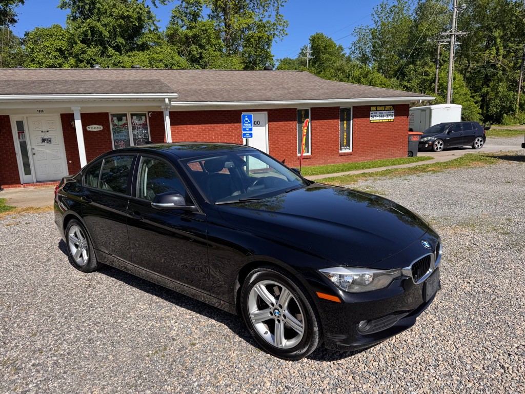 2013 BMW 3 Series Image 6