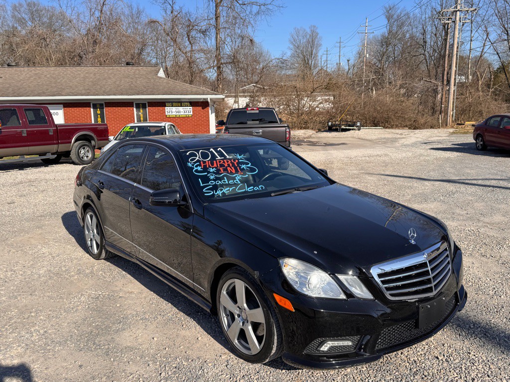 2011 Mercedes-Benz E-Class Image 2