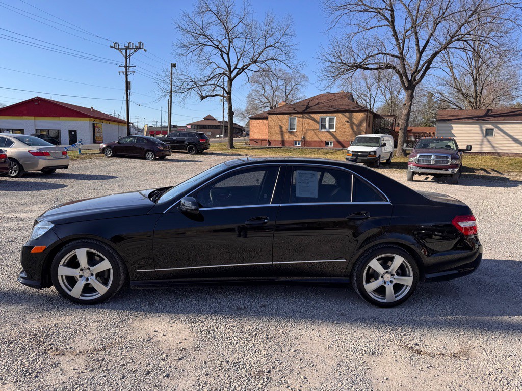 2011 Mercedes-Benz E-Class Image 6