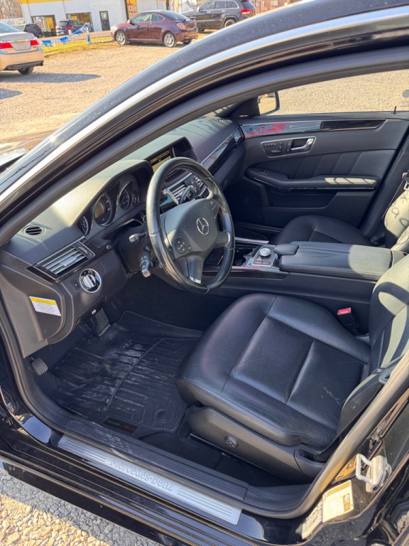 2011 Mercedes-Benz E-Class Image 9