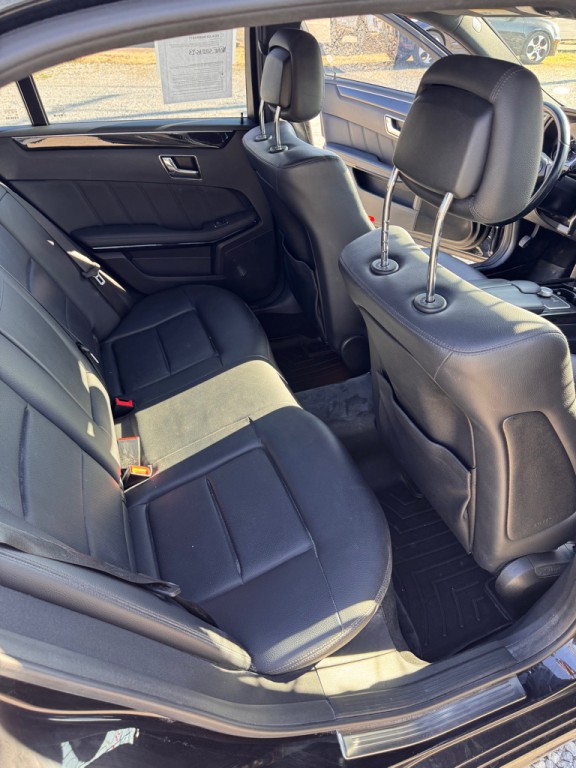 2011 Mercedes-Benz E-Class Image 11