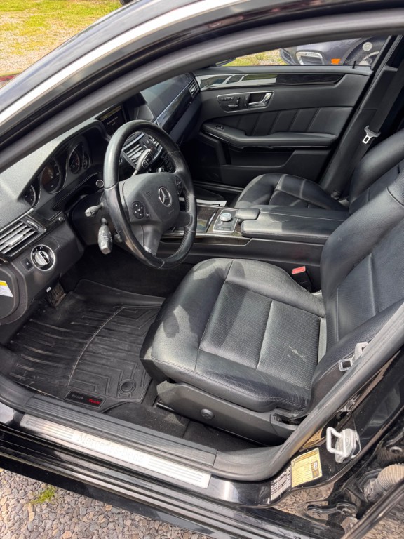 2011 Mercedes-Benz E-Class Image 15