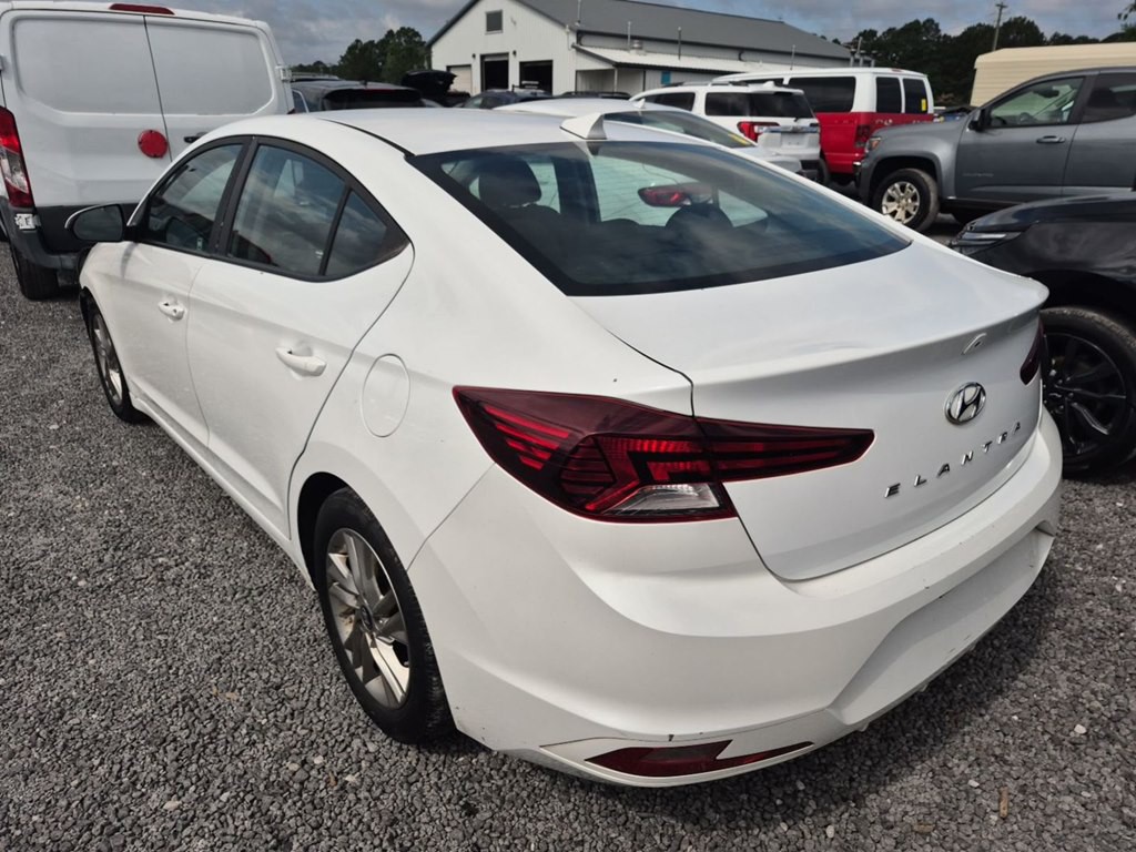 2019 Hyundai Elantra Image 2