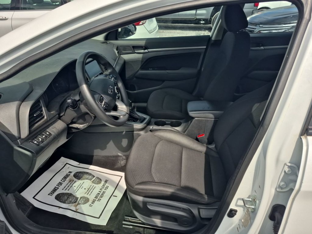 2019 Hyundai Elantra Image 4