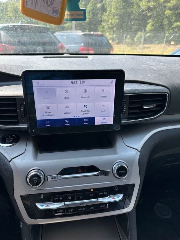 2020 Ford Explorer Image 4