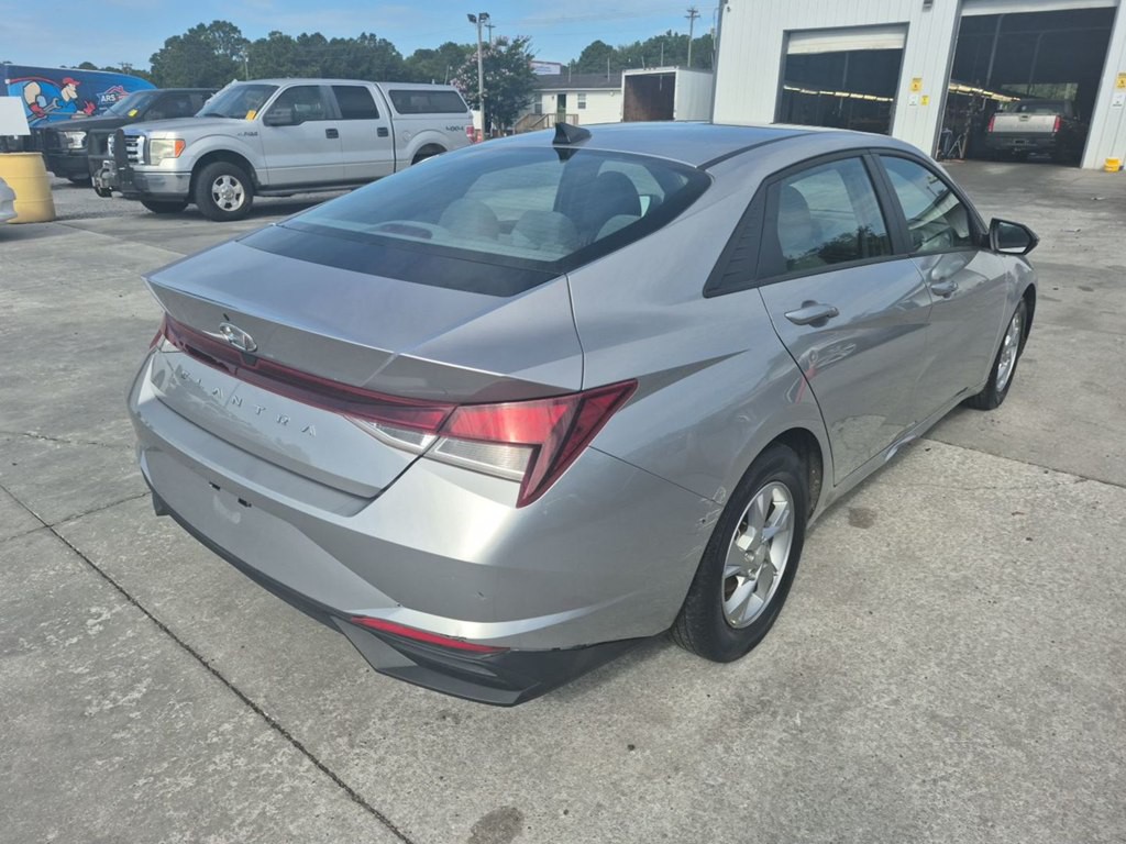 2021 Hyundai Elantra Image 2