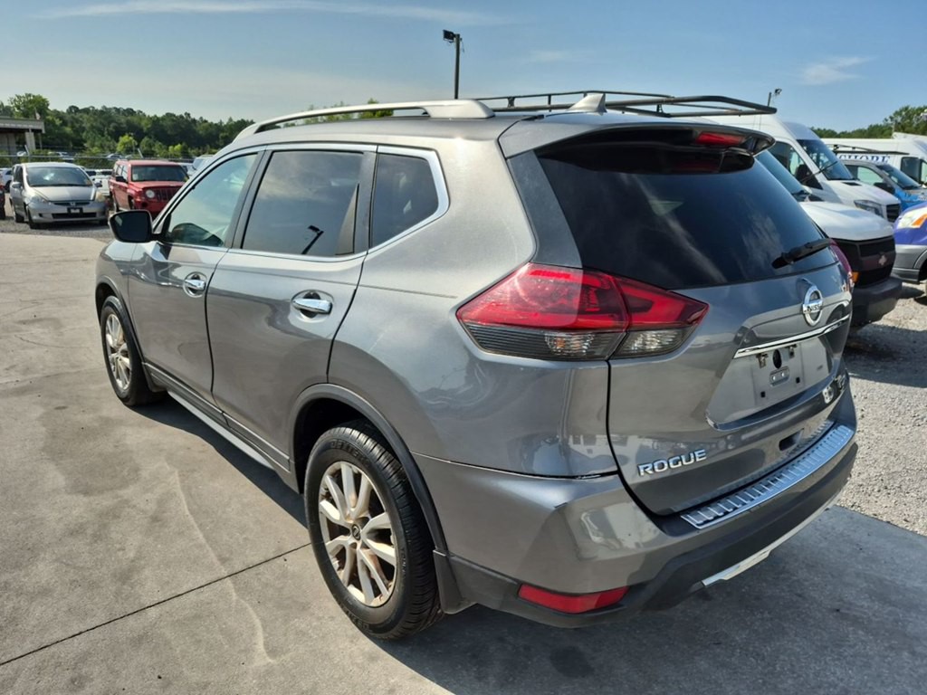 2020 Nissan Rogue Image 3