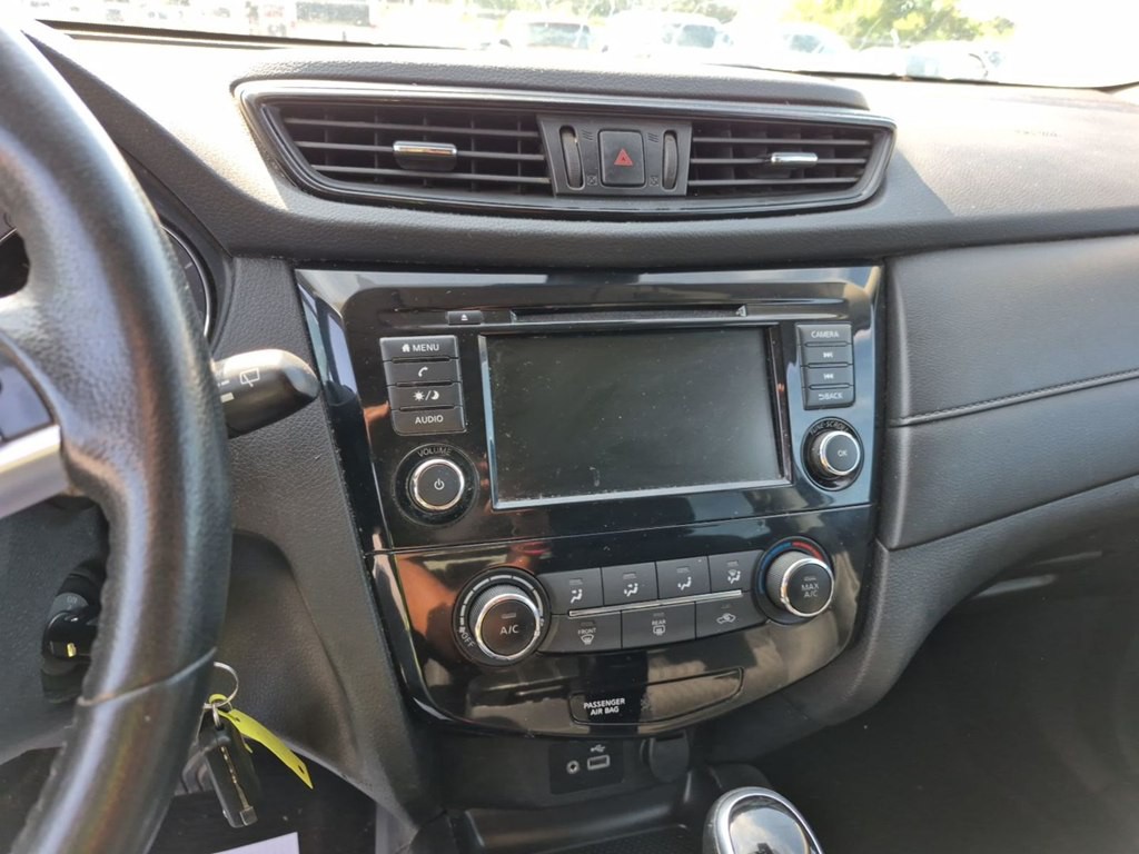 2020 Nissan Rogue Image 6