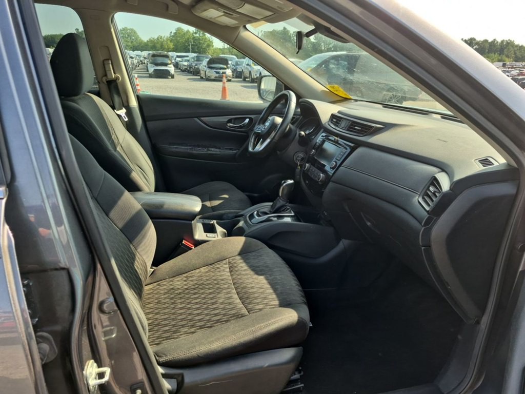 2020 Nissan Rogue Image 7