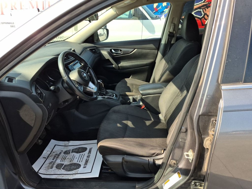 2020 Nissan Rogue Image 8