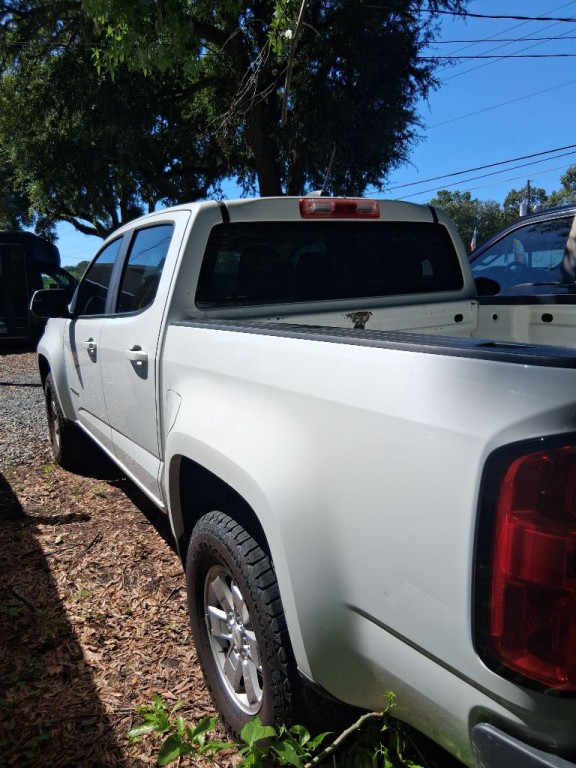 2015 Chevrolet Colorado Image 2