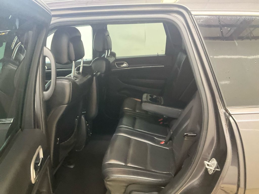 2020 Jeep Grand Cherokee Image 2