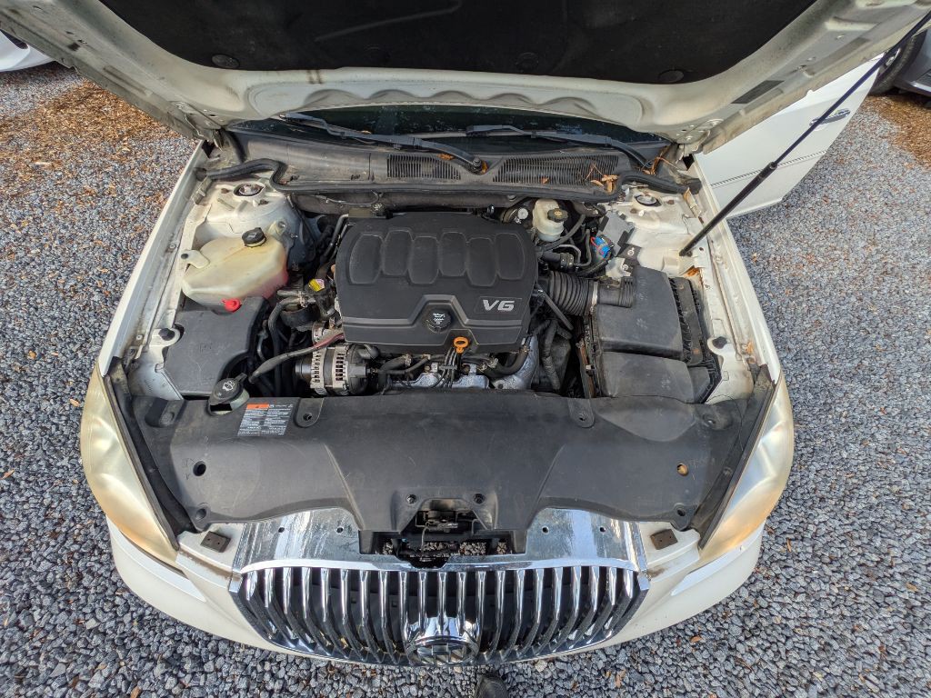 2011 Buick Lucerne Image 4