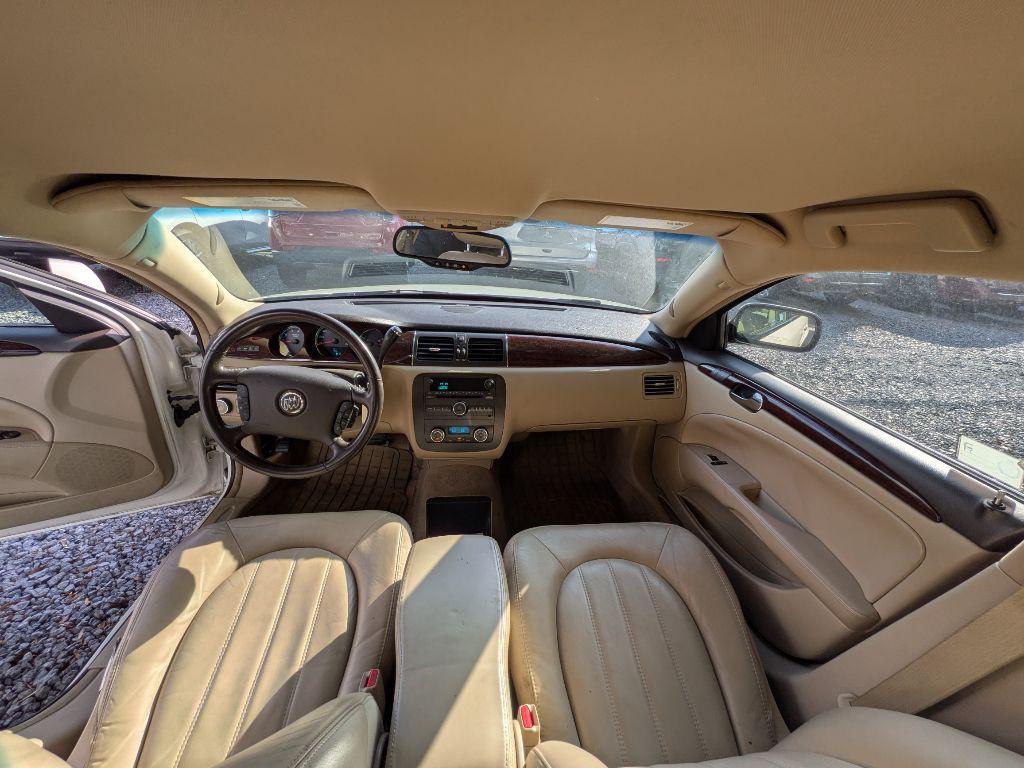 2011 Buick Lucerne Image 5