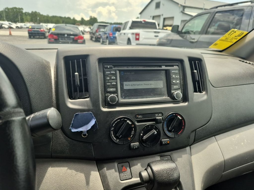 2017 Nissan NV200 Image 5