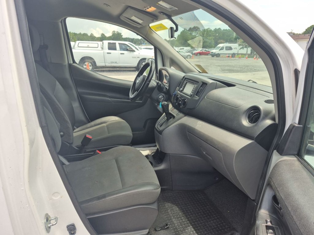 2017 Nissan NV200 Image 7