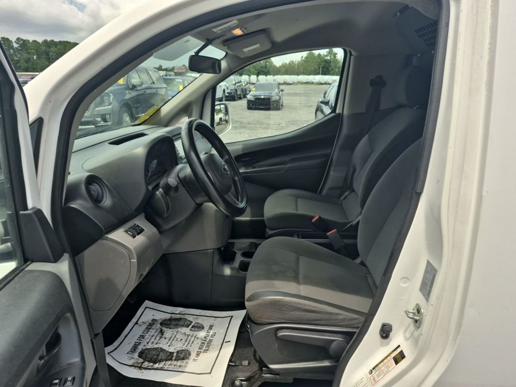 2017 Nissan NV200 Image 8