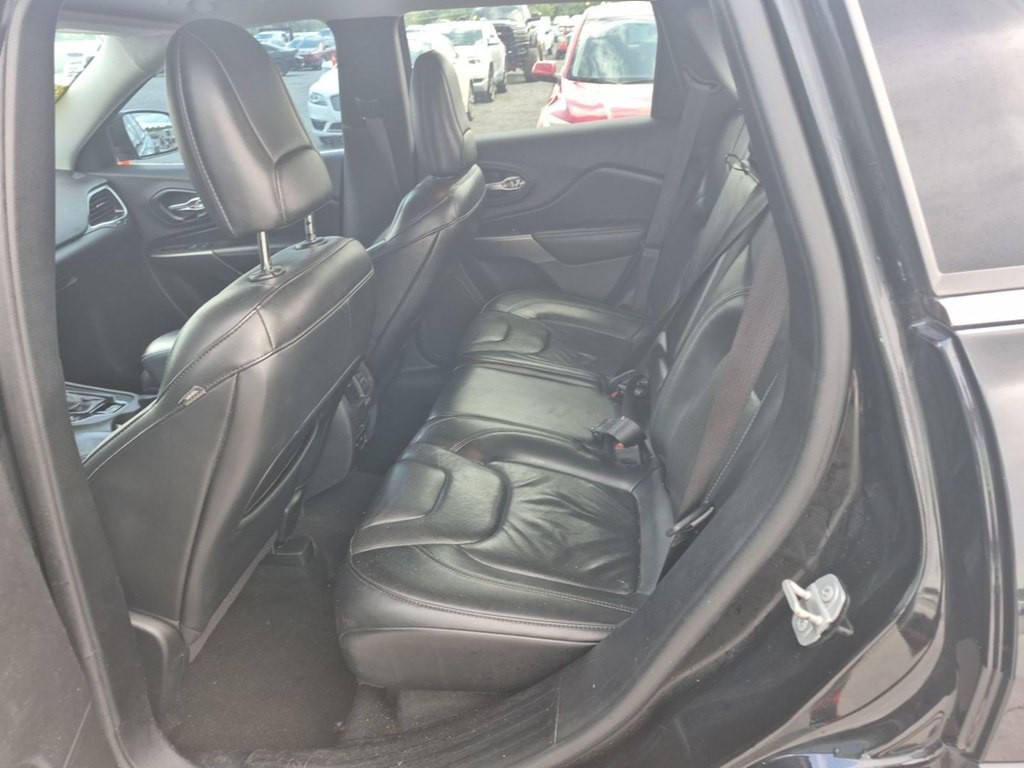 2020 Jeep Cherokee Image 7