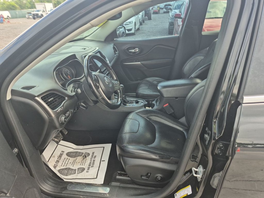 2020 Jeep Cherokee Image 8